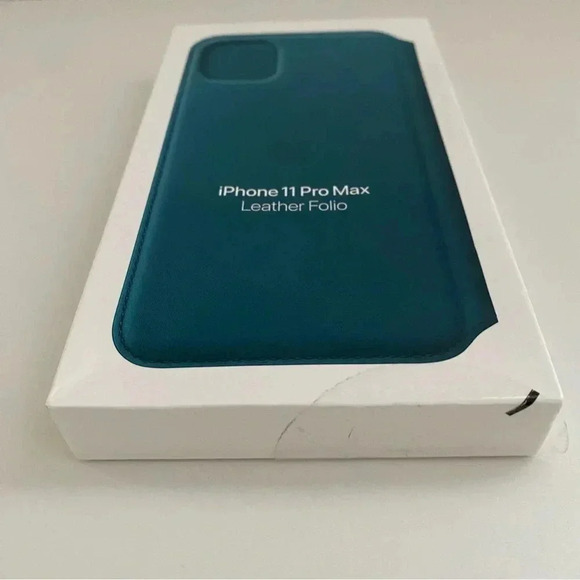 Apple iPhone 11 Pro Max Natural Leather Folio Phone Case Cover Peacock NEW! - Picture 8 of 8